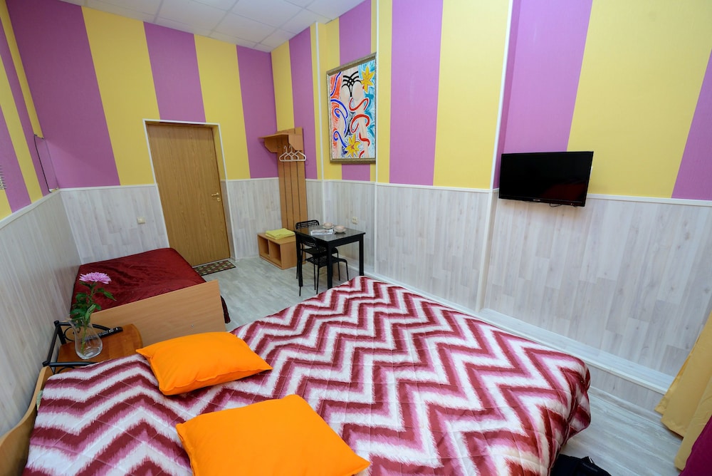 Economy Triple Room