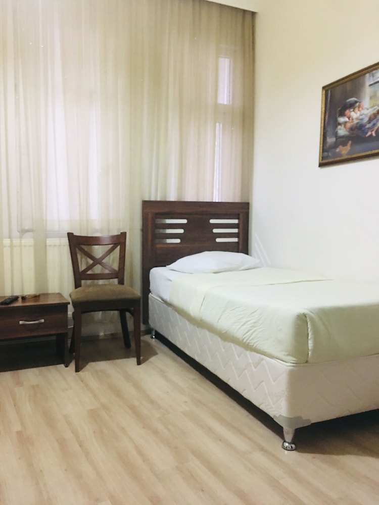 Economy Single Room