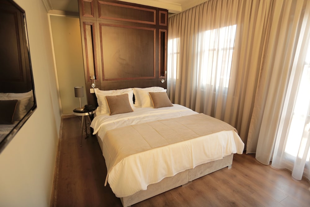 Junior Suite, Non Smoking, Balcony