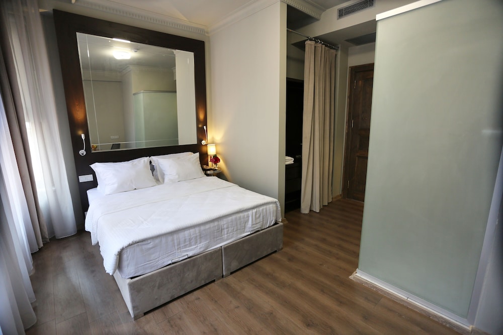 Deluxe Triple Room, 1 Bedroom, Non Smoking