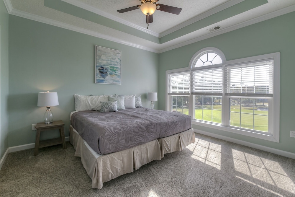 Condo, 2 Bedrooms