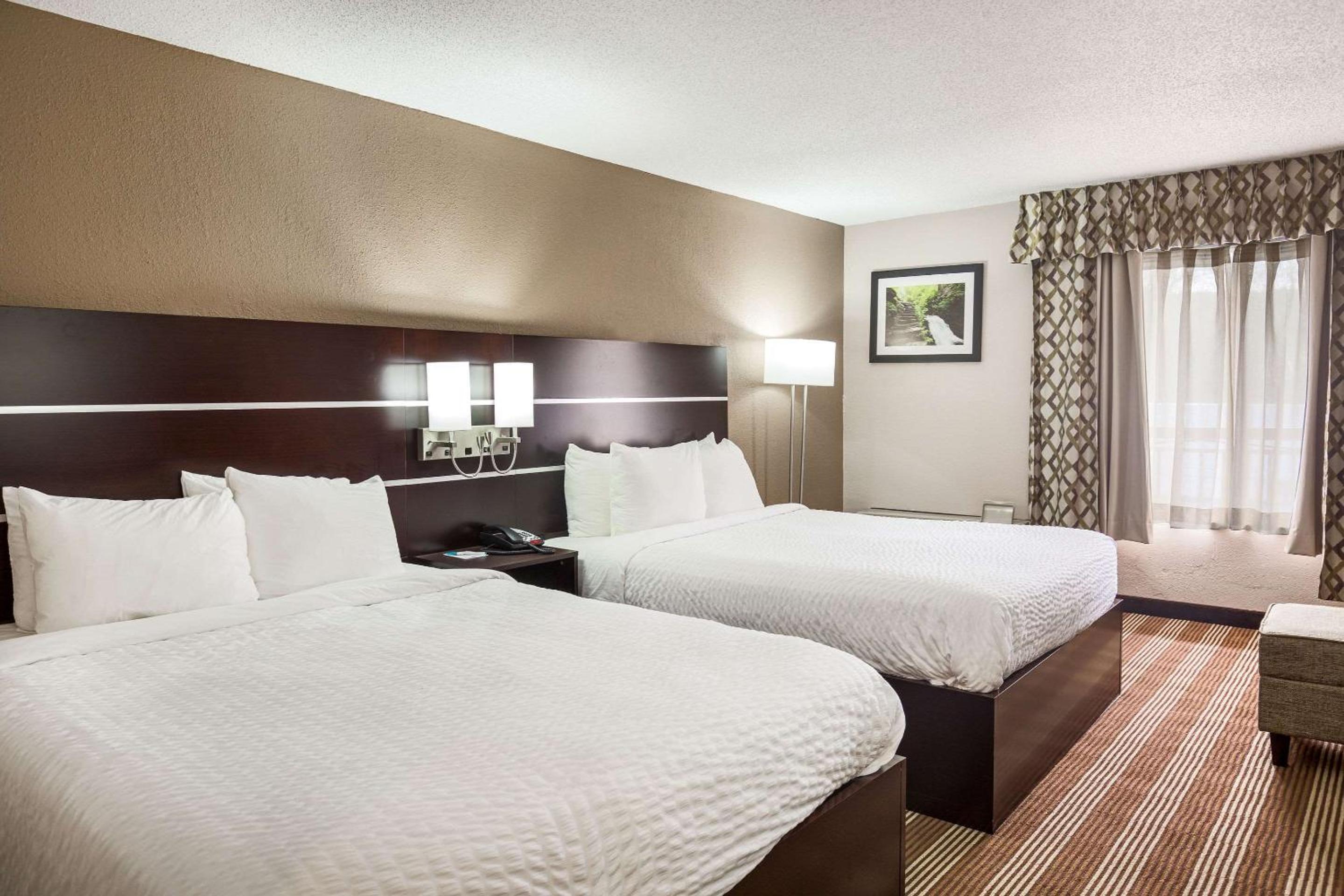 Deluxe Queen Room with Two Queen Beds - Non-Smoking With Balcony 