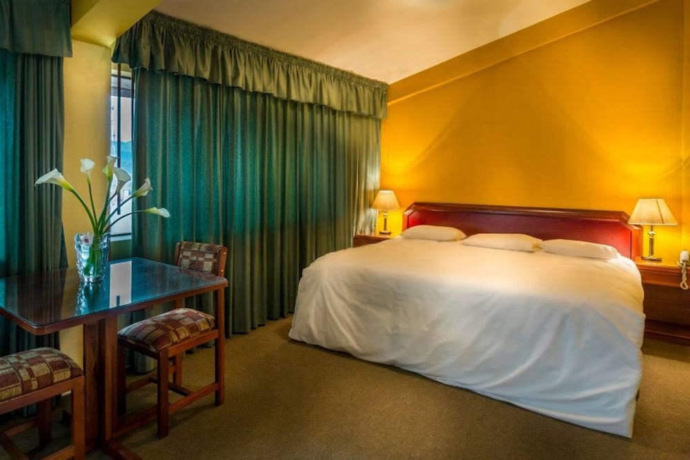 Premium Suite, 1 King Bed