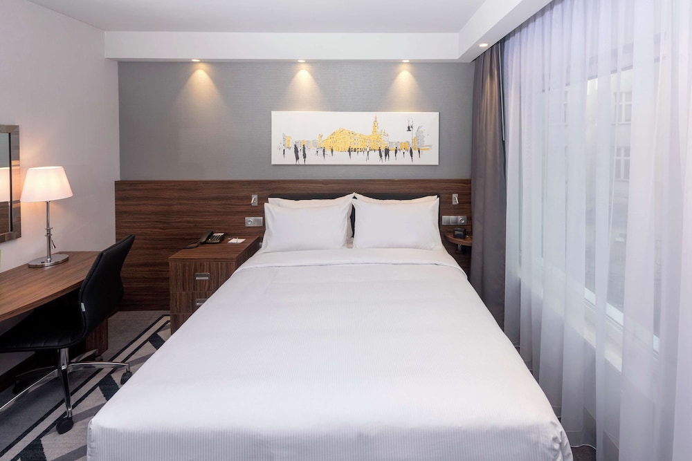 Family Room, 1 Queen Bed, Accessible (Connecting Rooms)