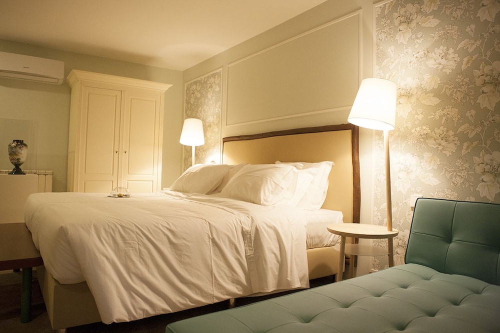 Superior Double Room, 1 Double or 2 Twin Beds, Courtyard View (Perfection)