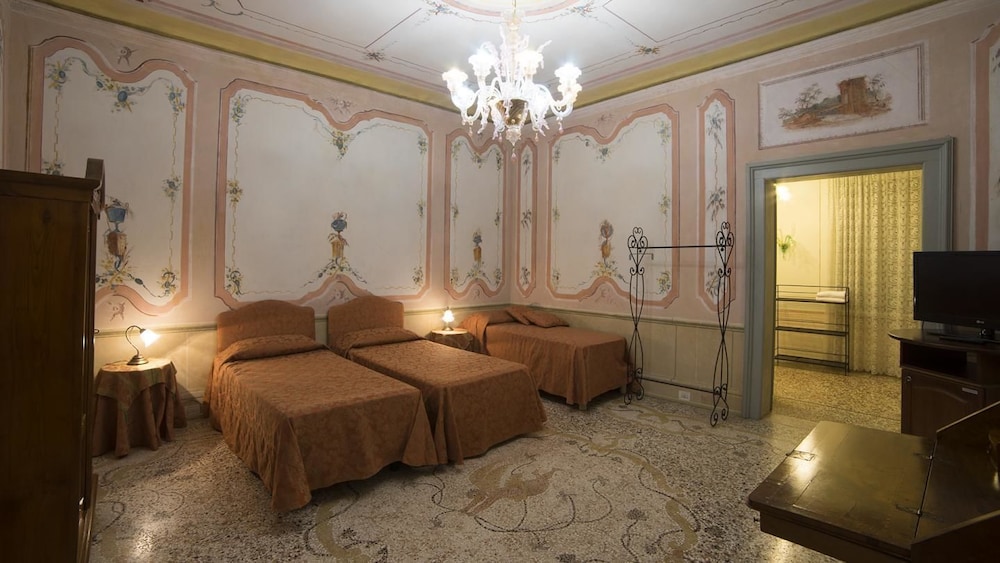 Triple Room, Mountain View