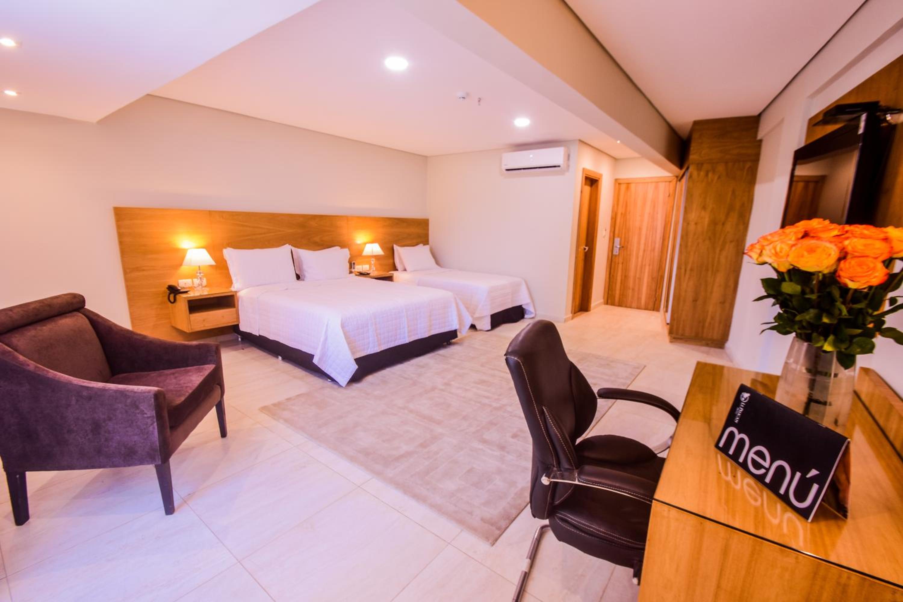 Deluxe Room (1 adult + 1 child)