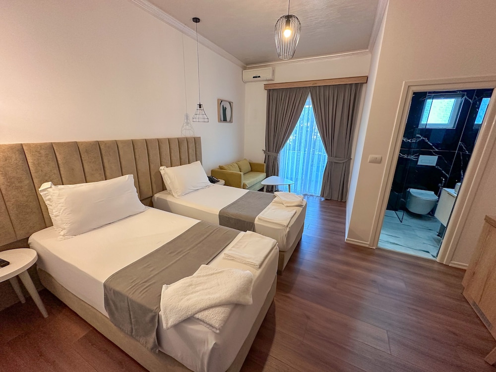 Double or Twin Room, Balcony