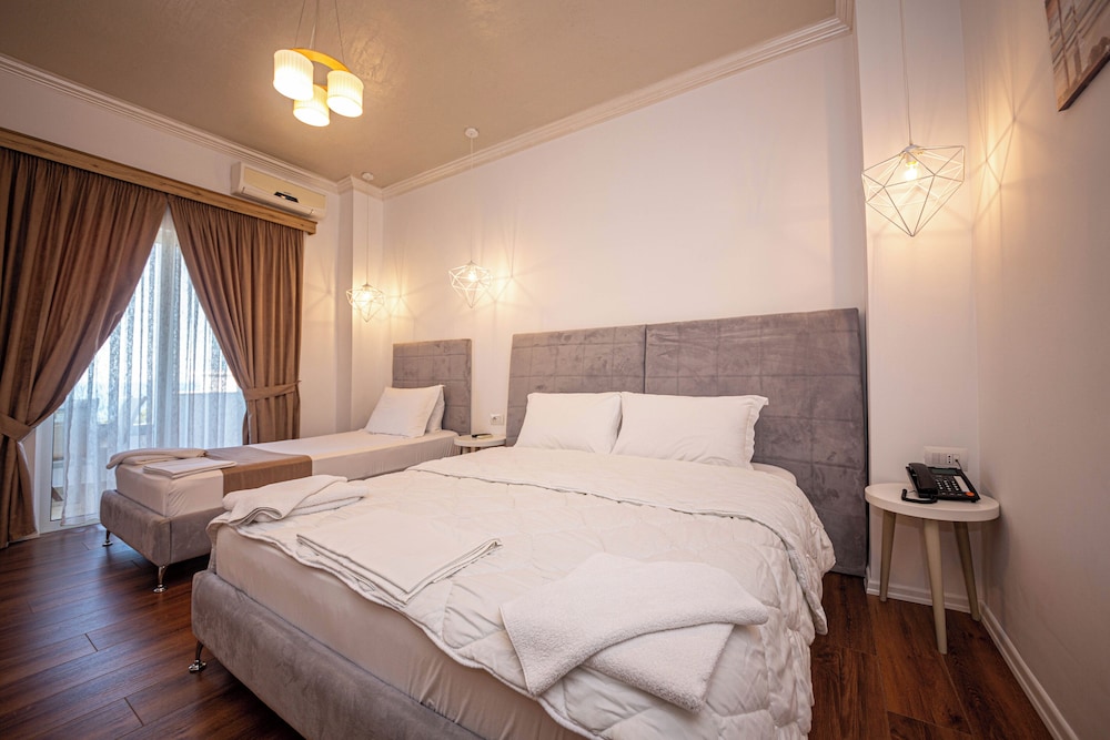 Triple Room, Balcony, Sea View
