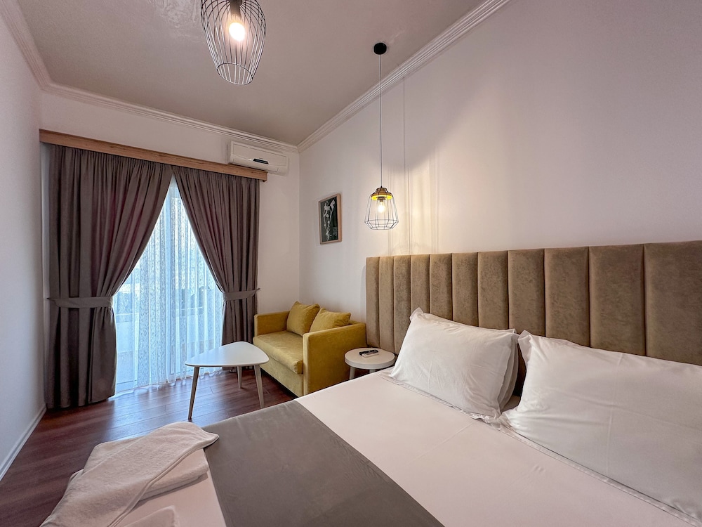 Double Room, Balcony
