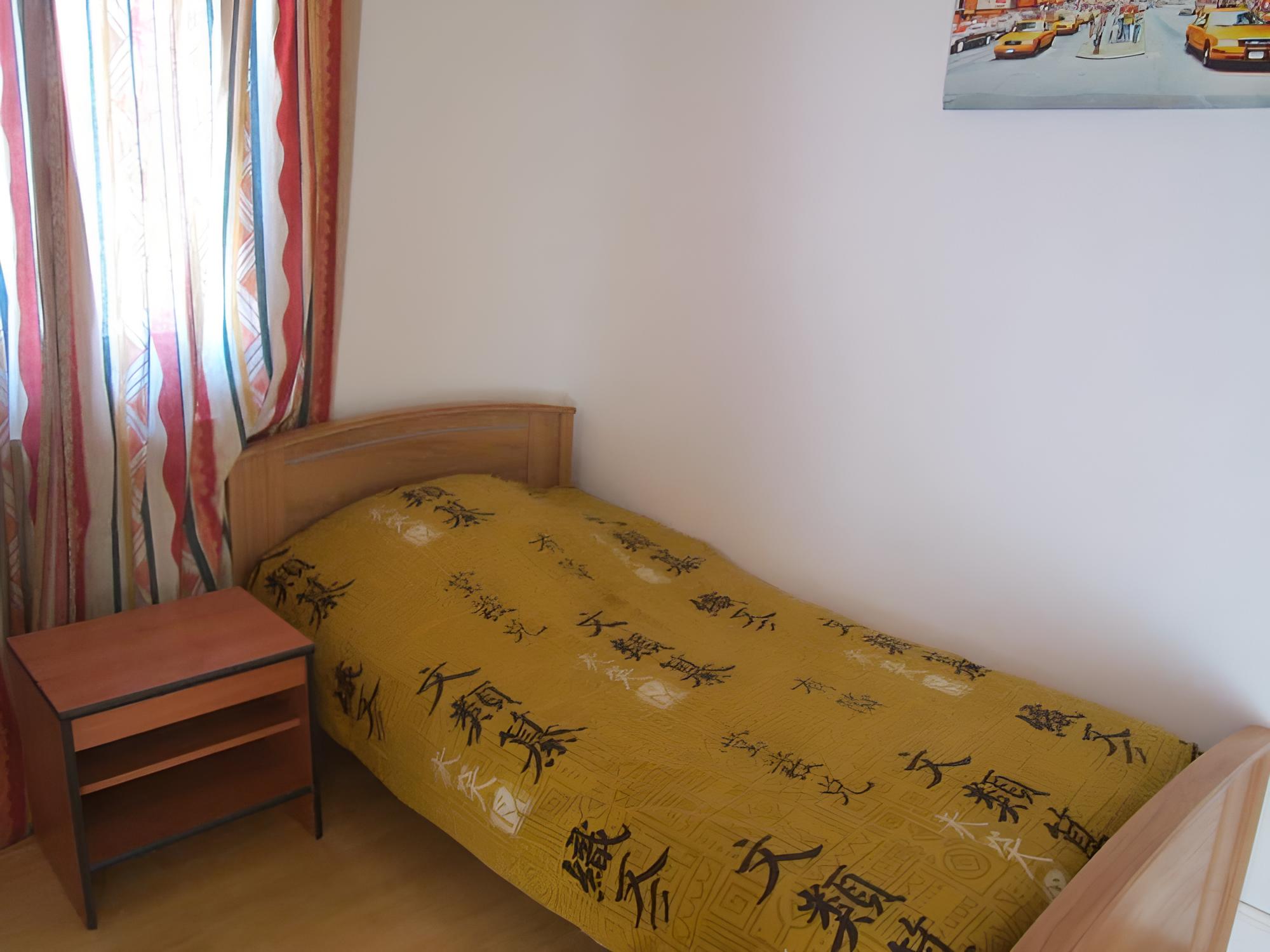 Double Room, 4 Bedrooms, Shared Bathroom