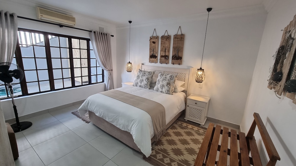 Deluxe Family Apartment with Patio on Ground Floor, Courtyard View, 2 Bedroom
