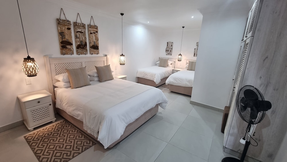 Deluxe Family Apartment with Patio on Ground Floor, Courtyard View, 1 Bedroom
