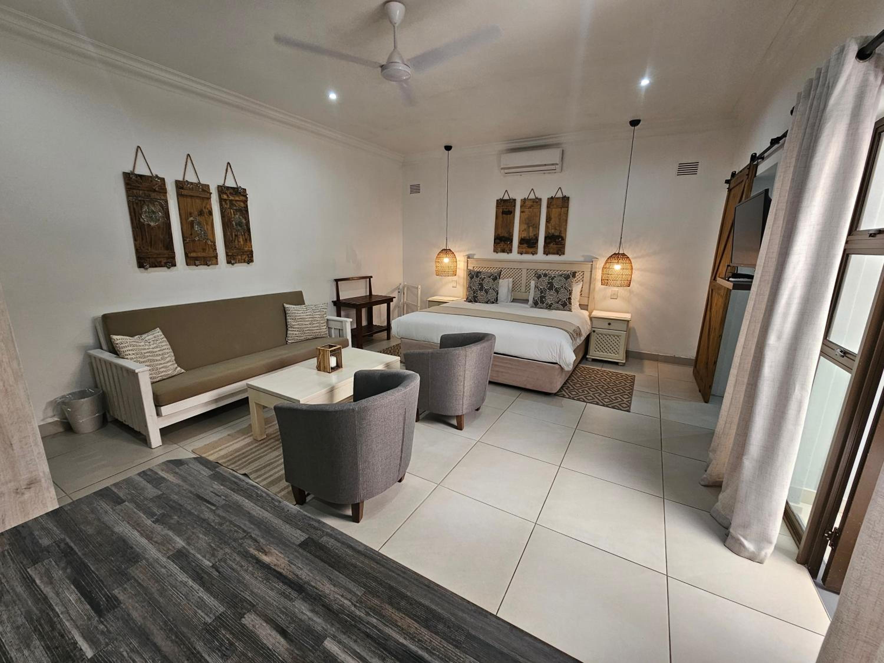 Deluxe One-Bedroom Apartment with Garden View