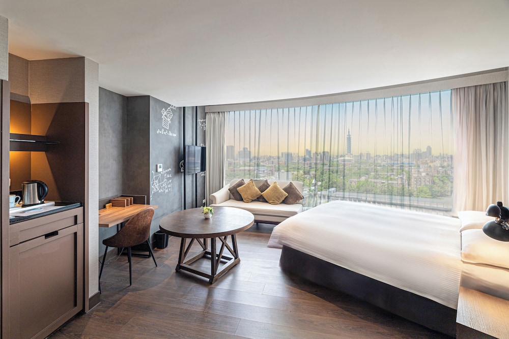 Superior Double Scenic View Room