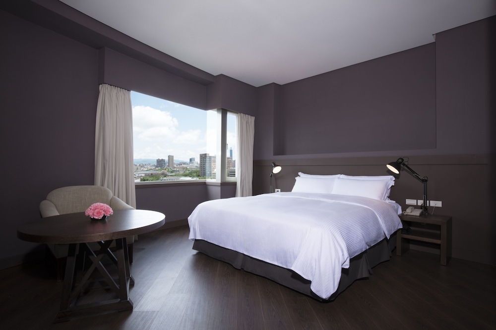 Ntu Museum Program, Deluxe Suites
