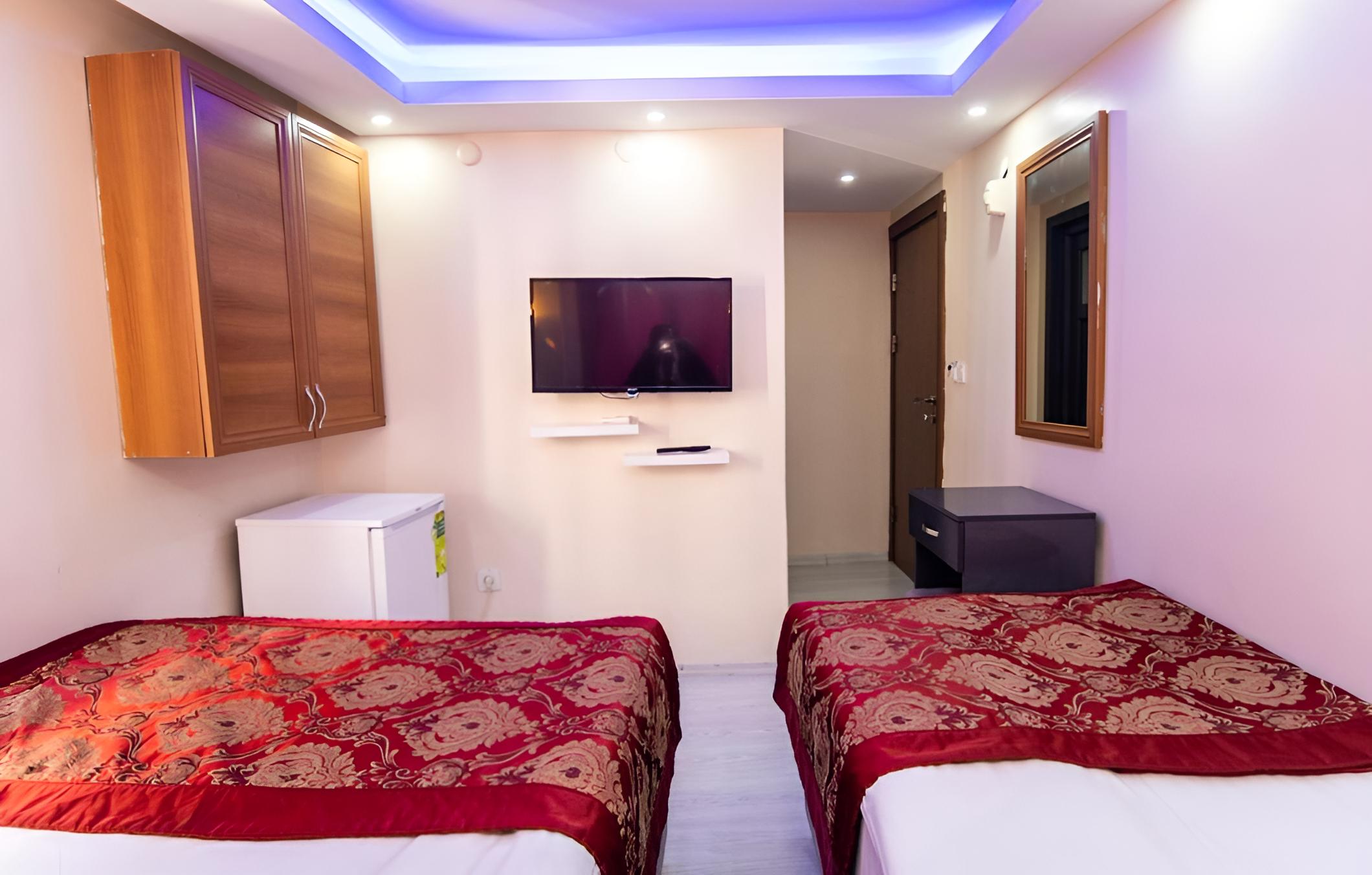 Economy Triple Room