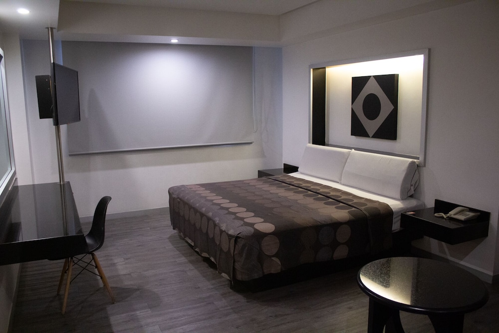 Standard Double Room, 1 King Bed, Accessible, Non Smoking
