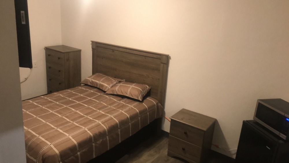 Deluxe Single Room, 1 Double Bed, Smoking