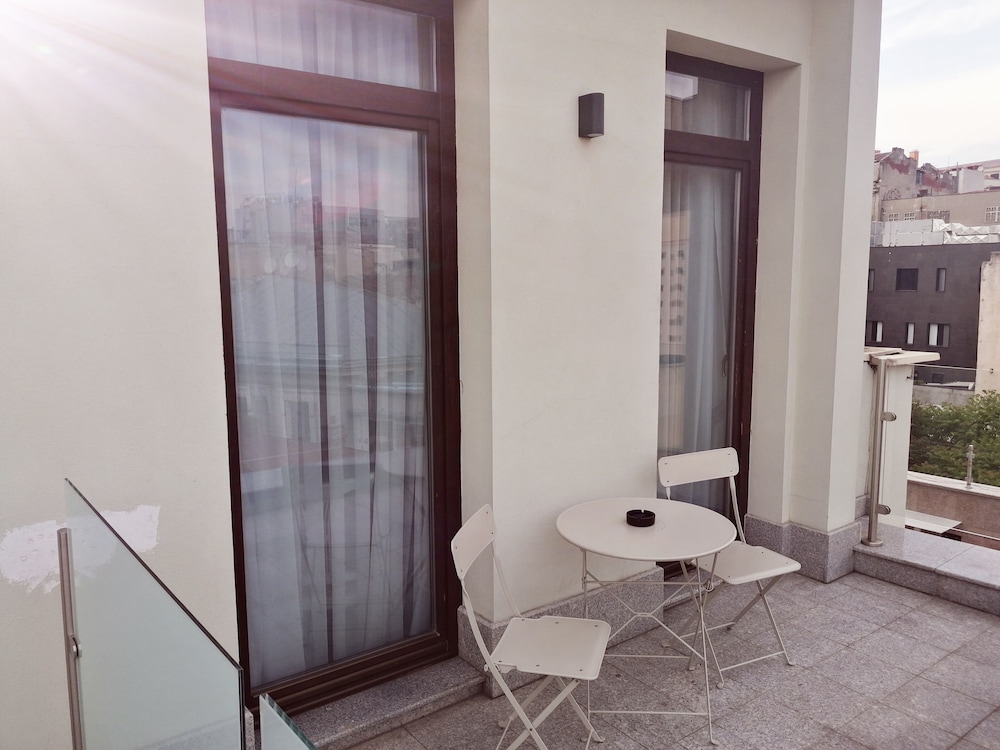 Deluxe Room, Balcony
