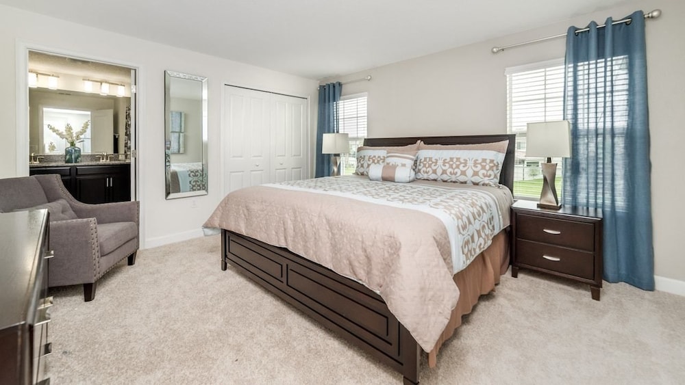 Family Townhome, Balcony, Garden Area