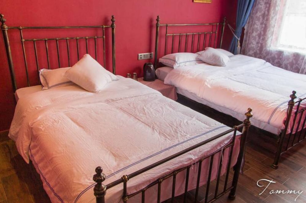 Romantic Twin Room