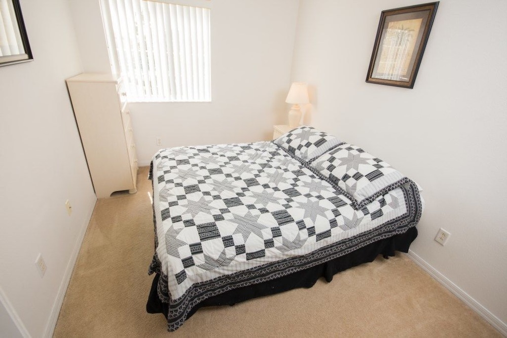 Family Townhome, Balcony, Garden Area
