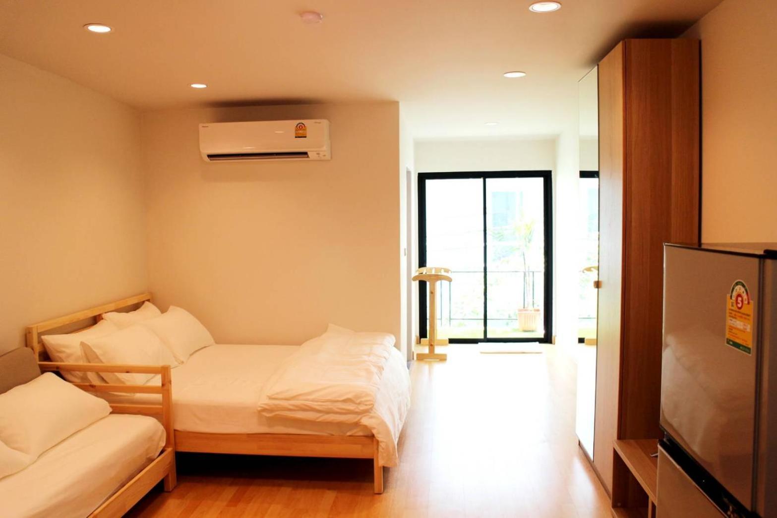 Studio with Balcony