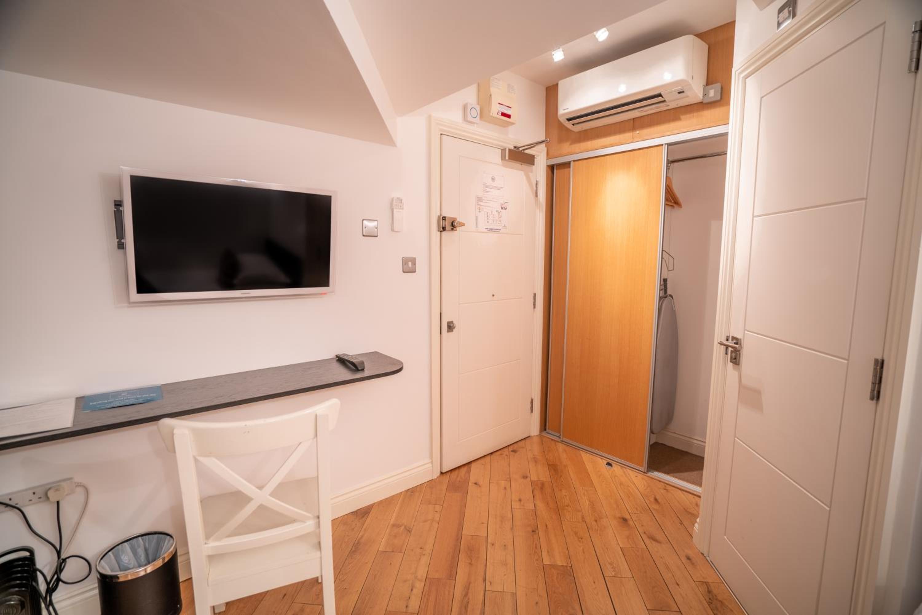 Budget Single Room