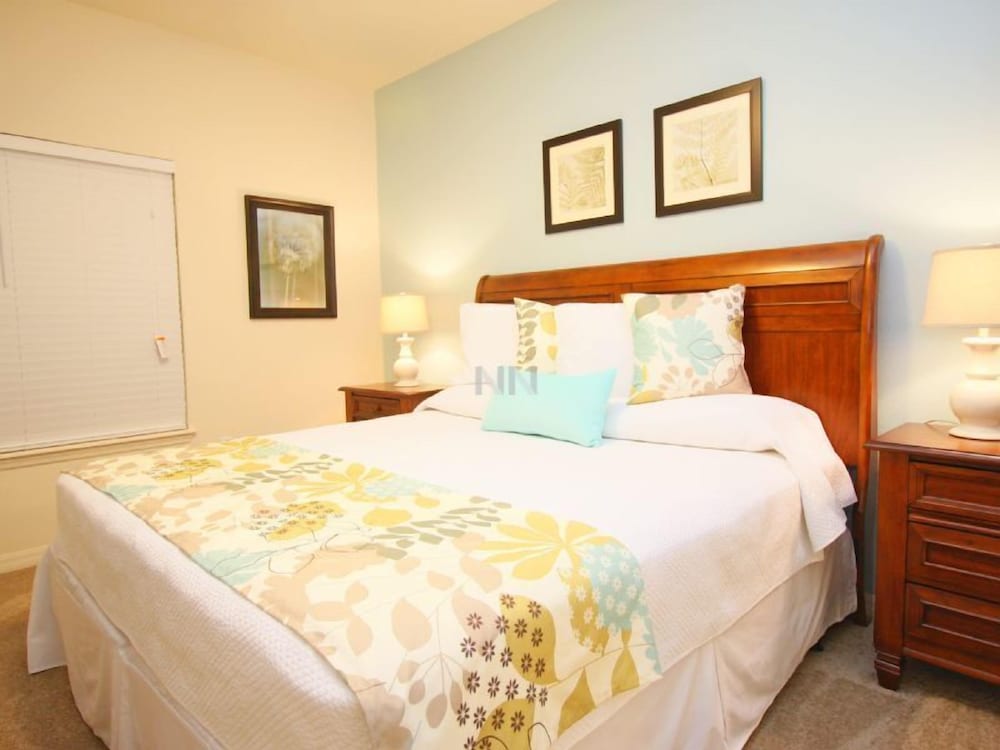 Family Condo, Hot Tub, Garden Area