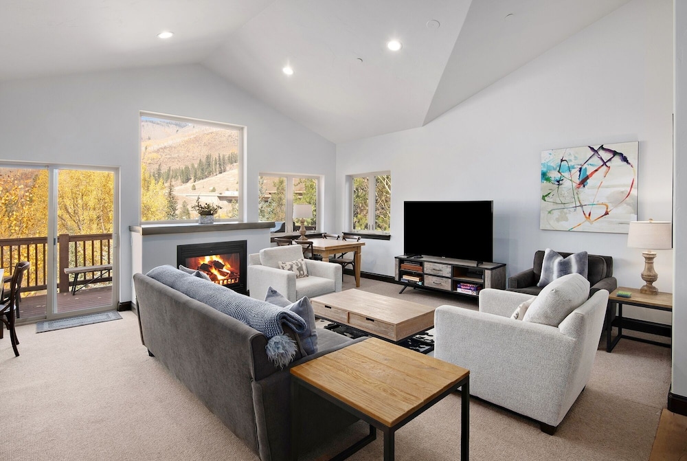 Condo, 3 Bedrooms