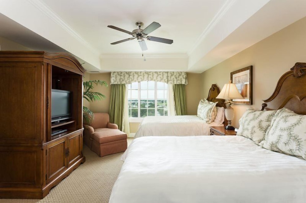 Family Condo, Kitchen, Garden Area