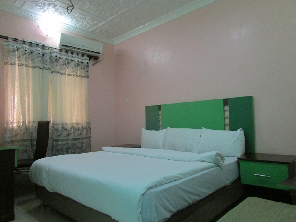Classic Single Room, 1 Queen Bed, Non Smoking