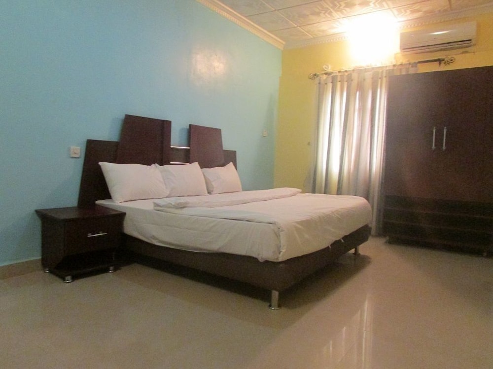 Senior Suite, 1 King Bed, Non Smoking
