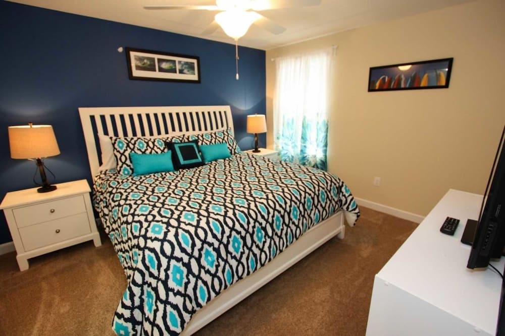 Family Villa, Multiple Bedrooms, Hot Tub, Garden Area