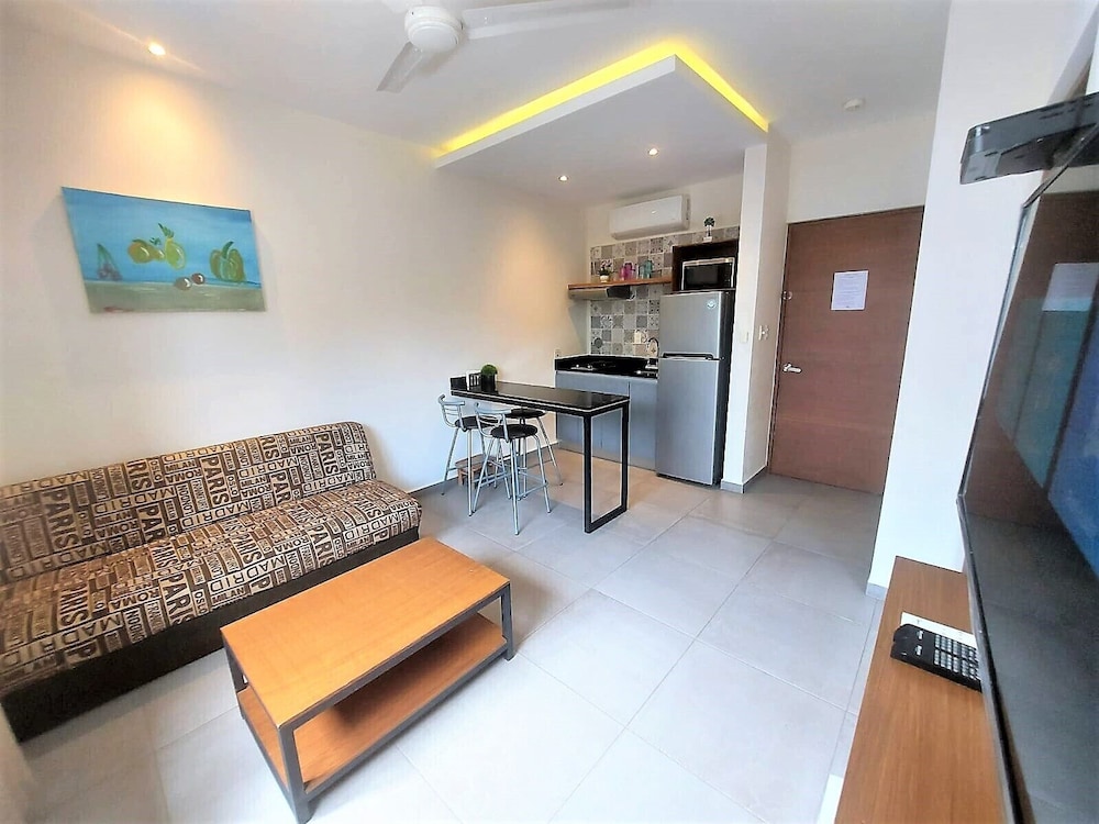 Superior Suite, 1 Bedroom, Private Bathroom