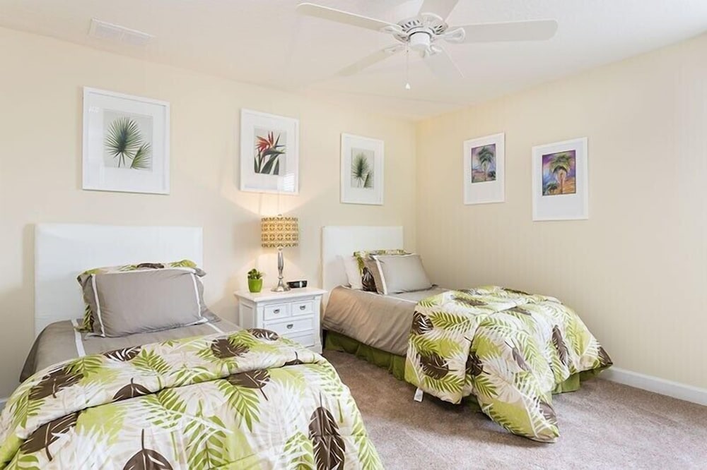 Family Villa, Multiple Bedrooms, Hot Tub, Garden Area