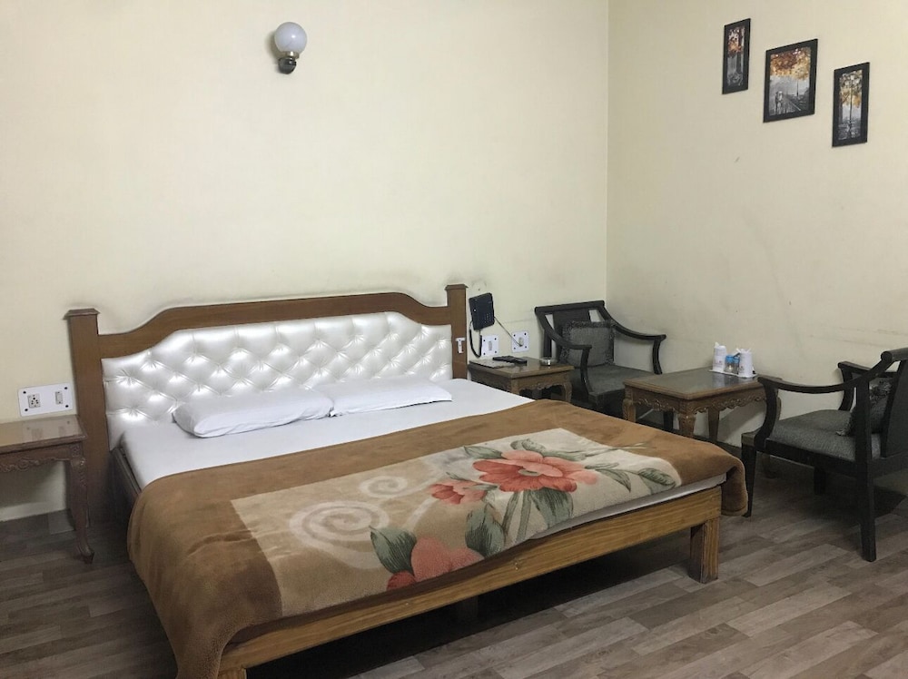 Economy Room, City View