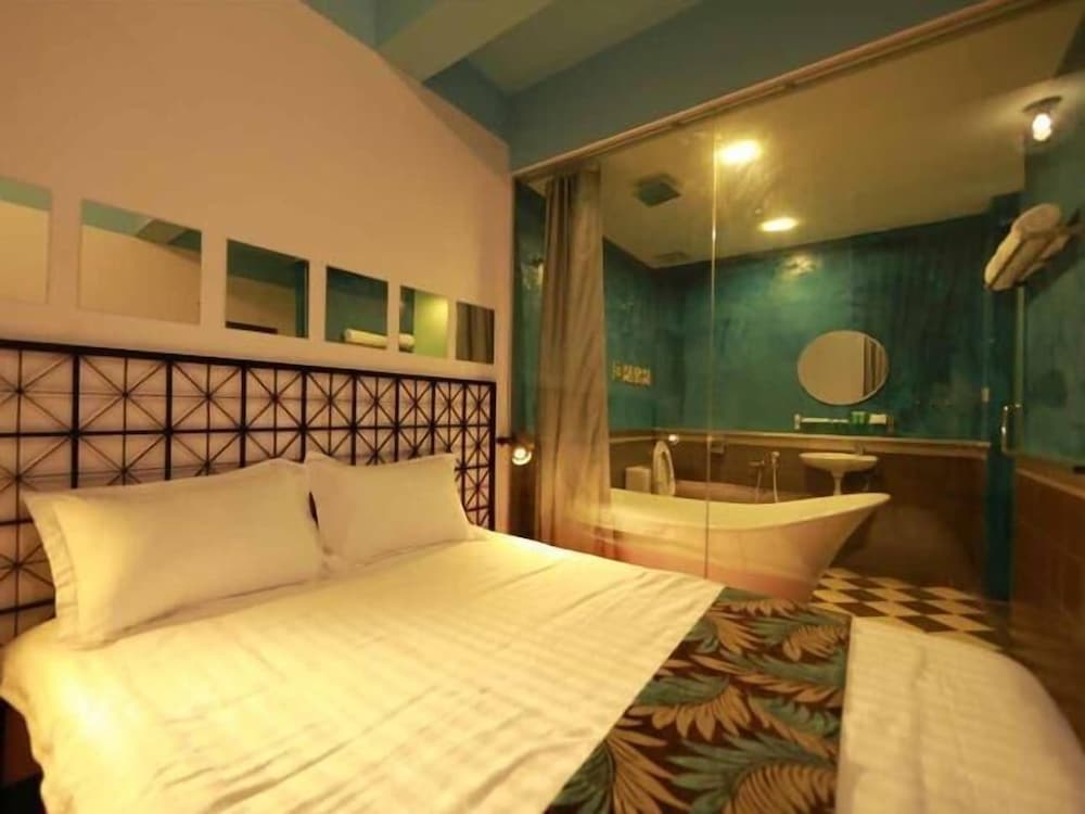 Superior Double Room, 1 King Bed, Non Smoking