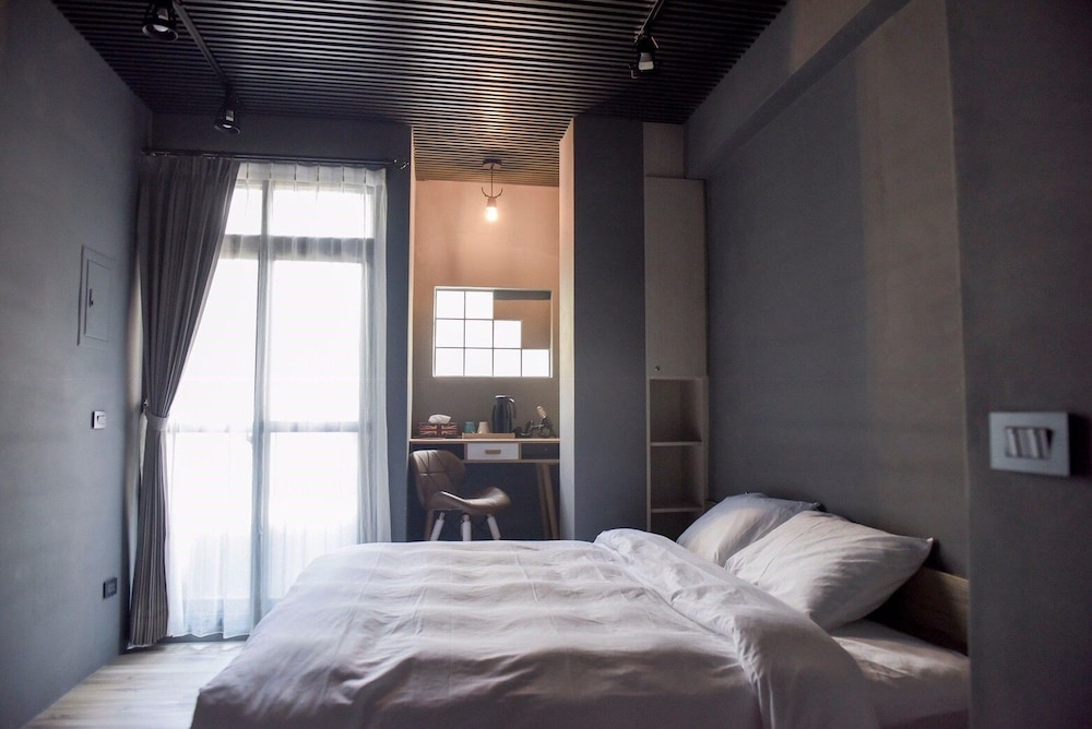 Senior Double Room, 1 Queen Bed