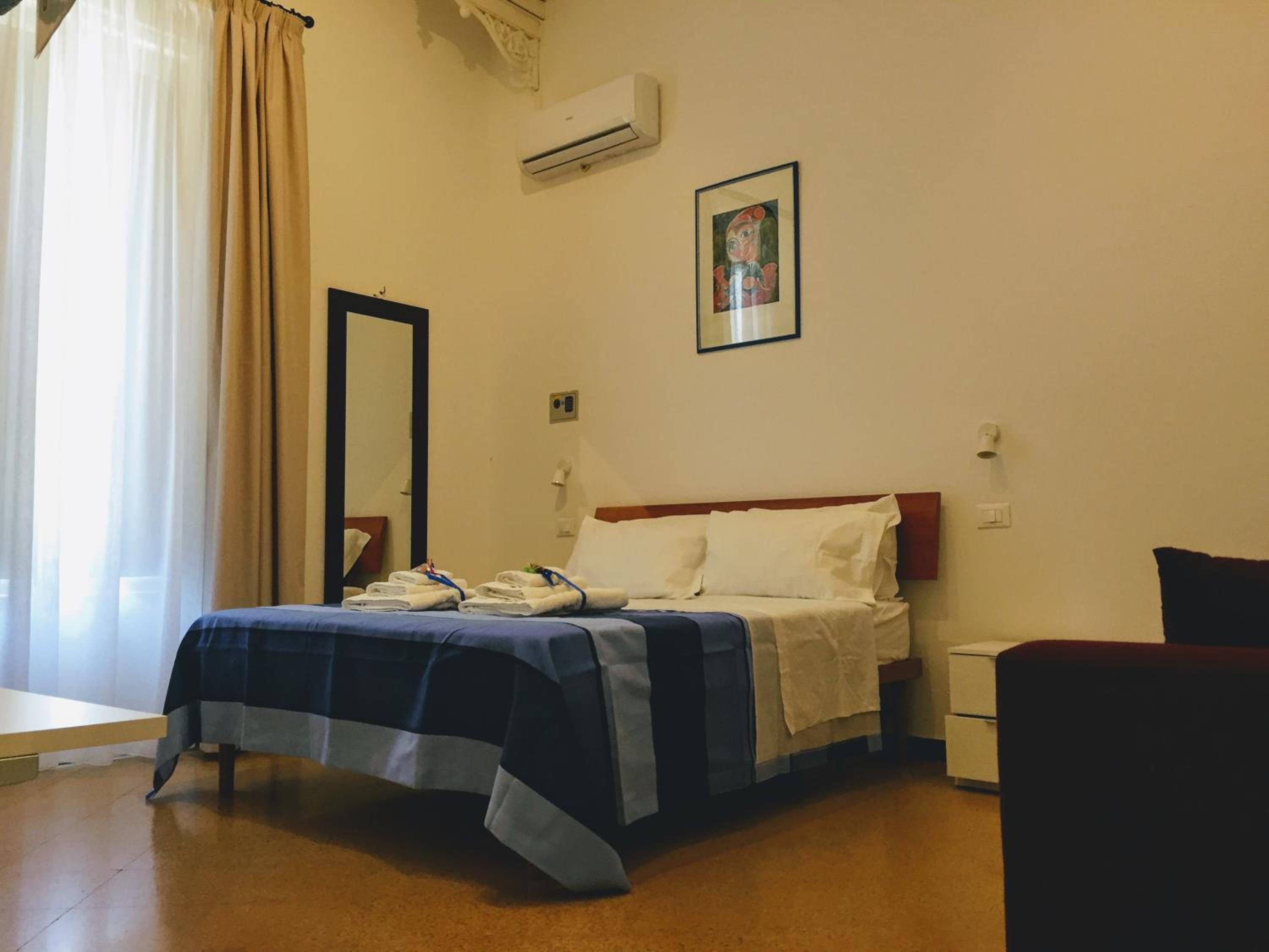 Double Room with Private External Bathroom
