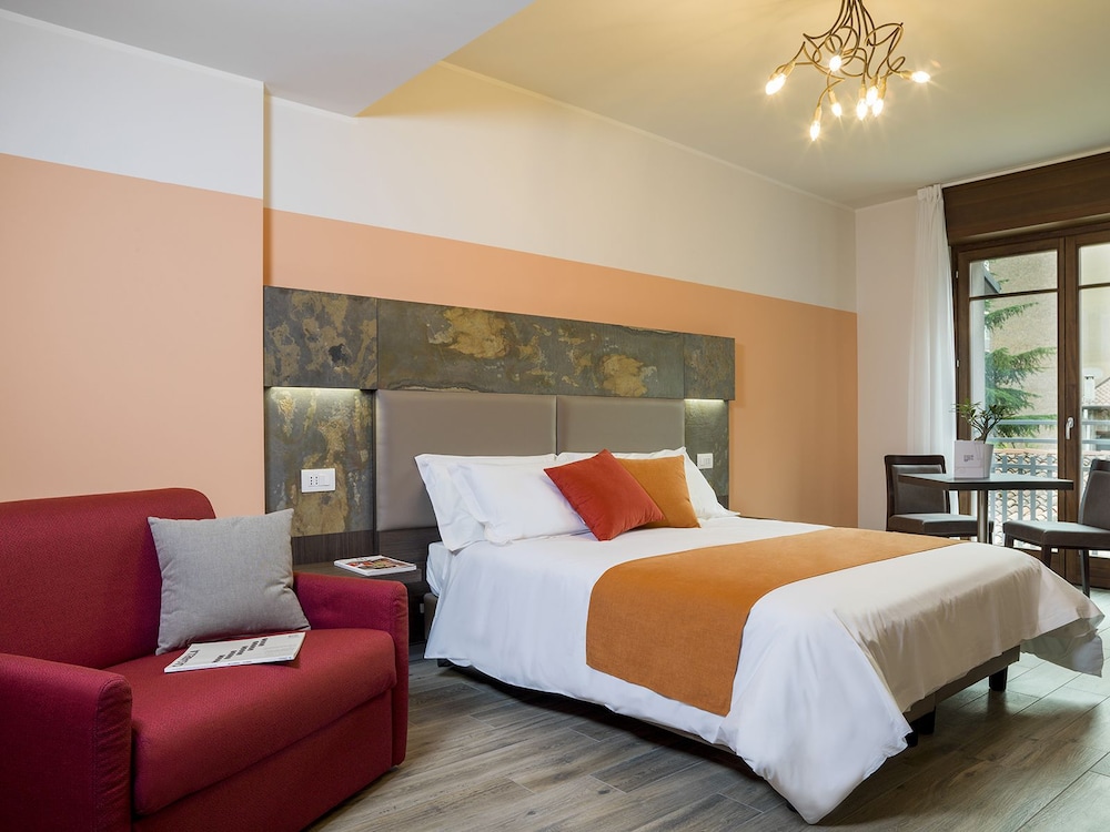 Deluxe Apartment (triple)