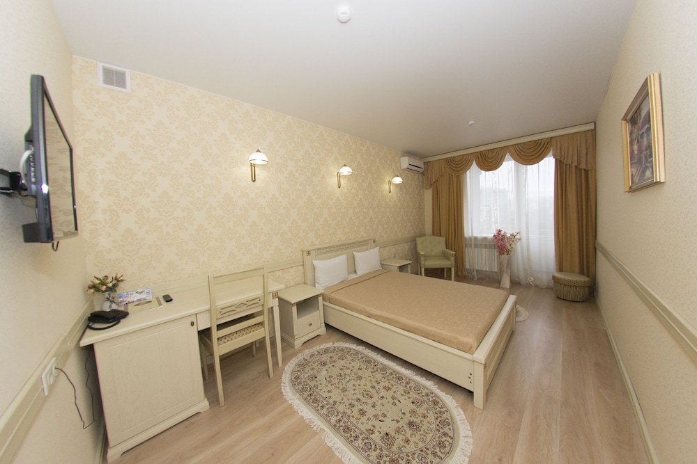 Junior Suite, 1 Double Bed, Non Smoking, City View