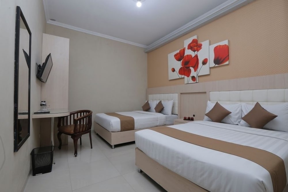 Deluxe Double Room, 2 Double Beds, Private Bathroom