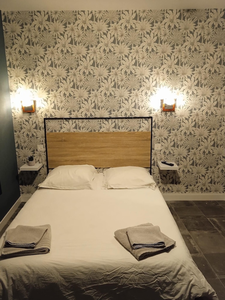 Double Room, Shared Bathroom