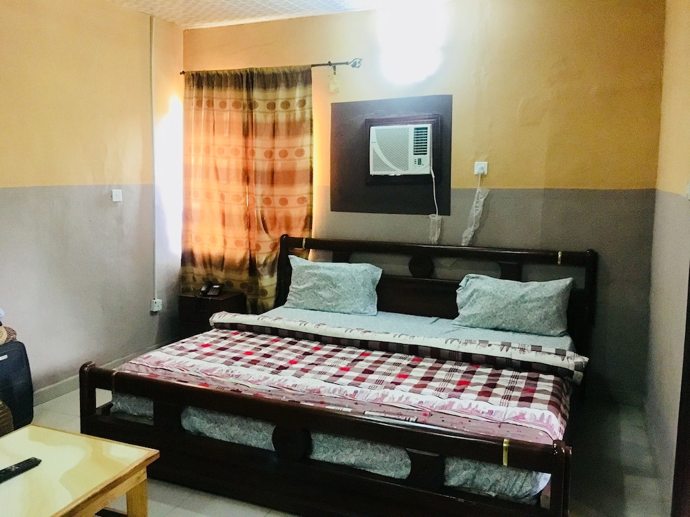 Suite, 1 Queen Bed, Non Smoking