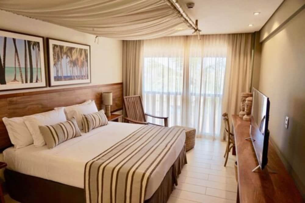 Premiuim, Pool and Side sea view