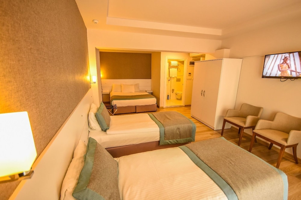 Standard Triple Room, Non Smoking