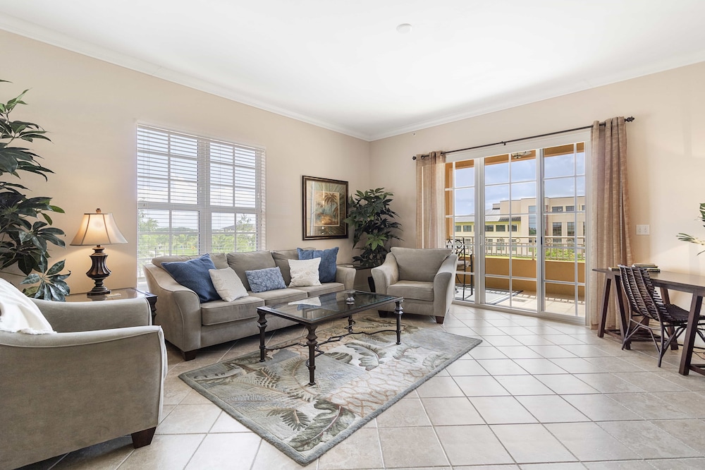 5080 Annunciation Circle, Unit 1206