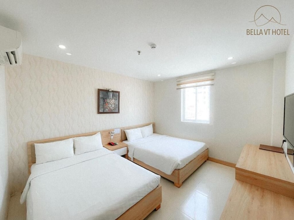 Deluxe Quadruple Room (with View)